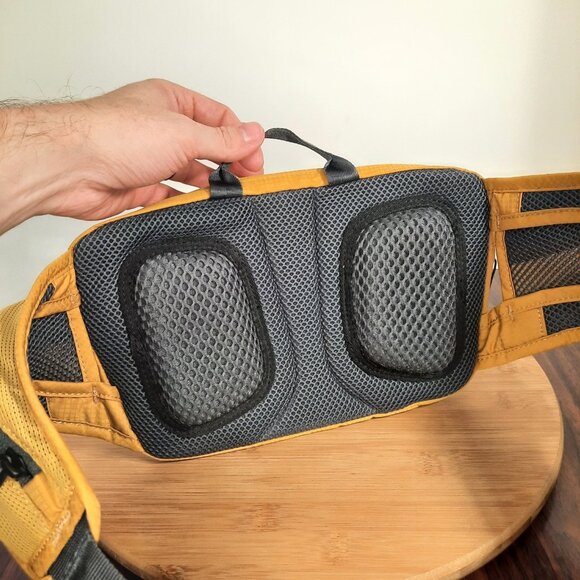 EVOC Hip Pouch Bag Loam Yellow Waist Fanny Pack Biking Hiking 1 Liter 1000ml - Picture 9 of 11